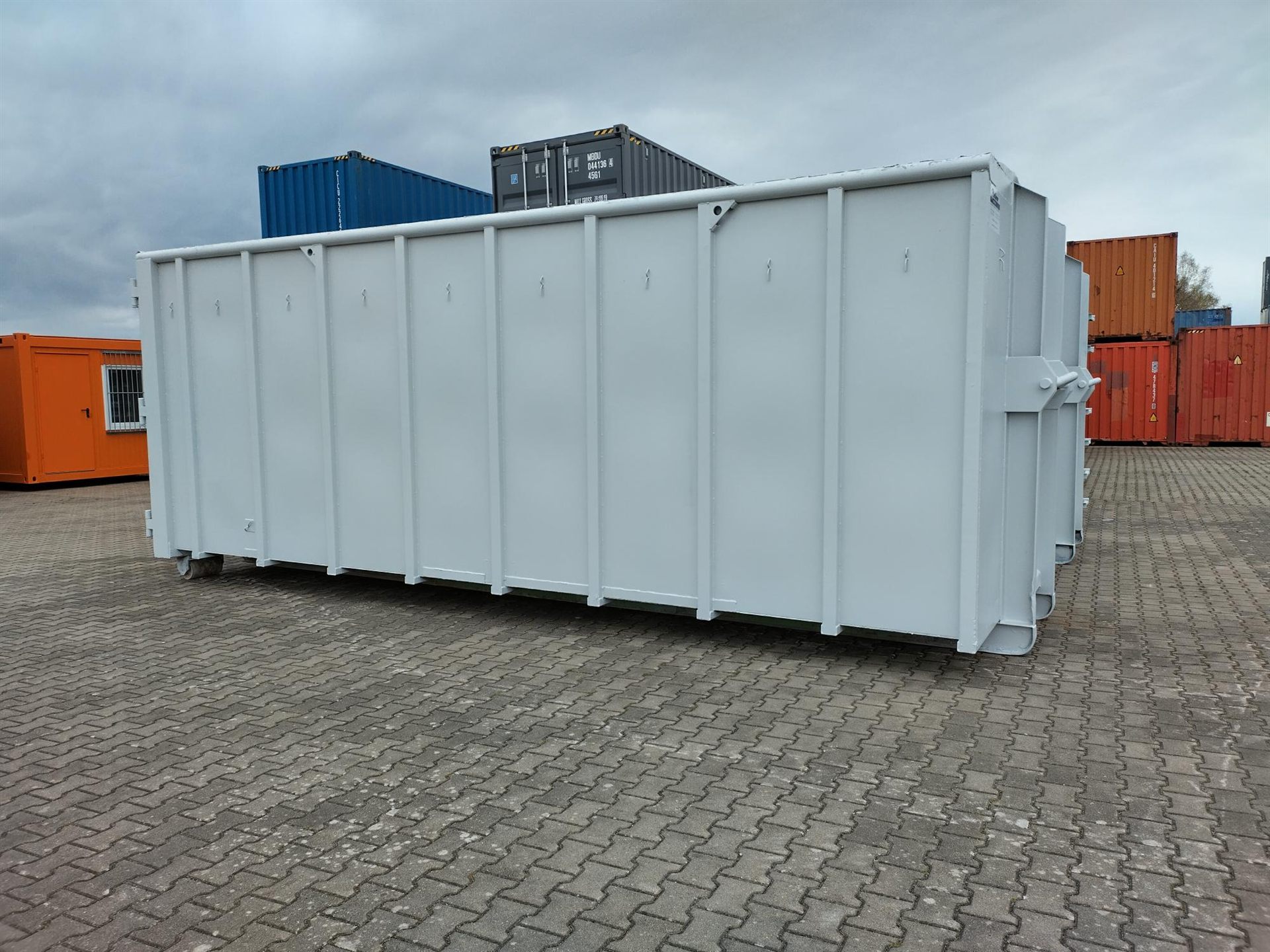 Abrollcontainer Standard