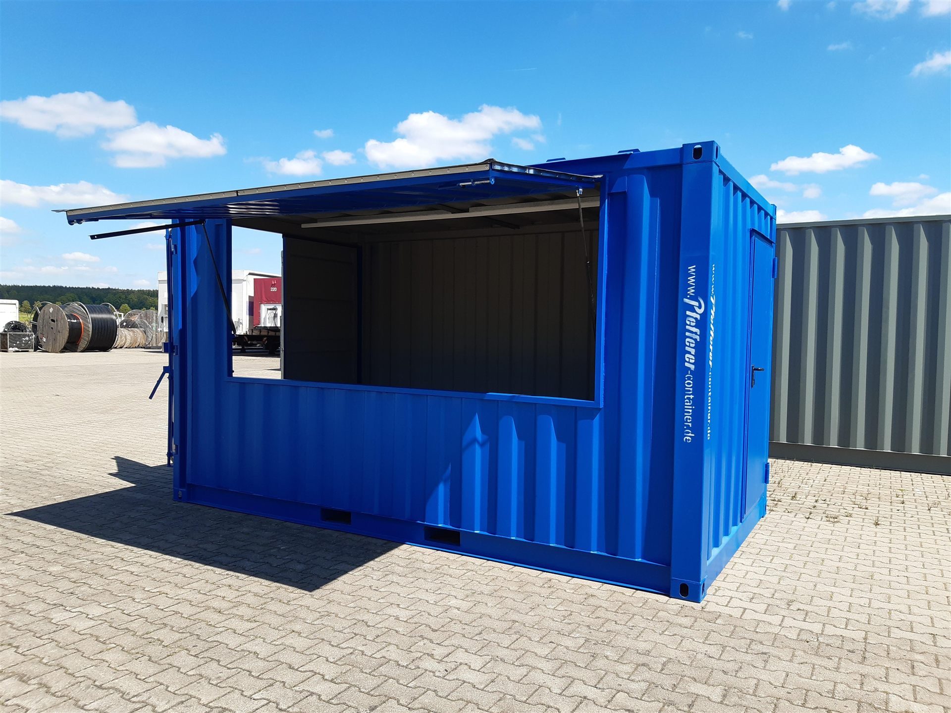 Individuell umgebauter Imbisscontainer