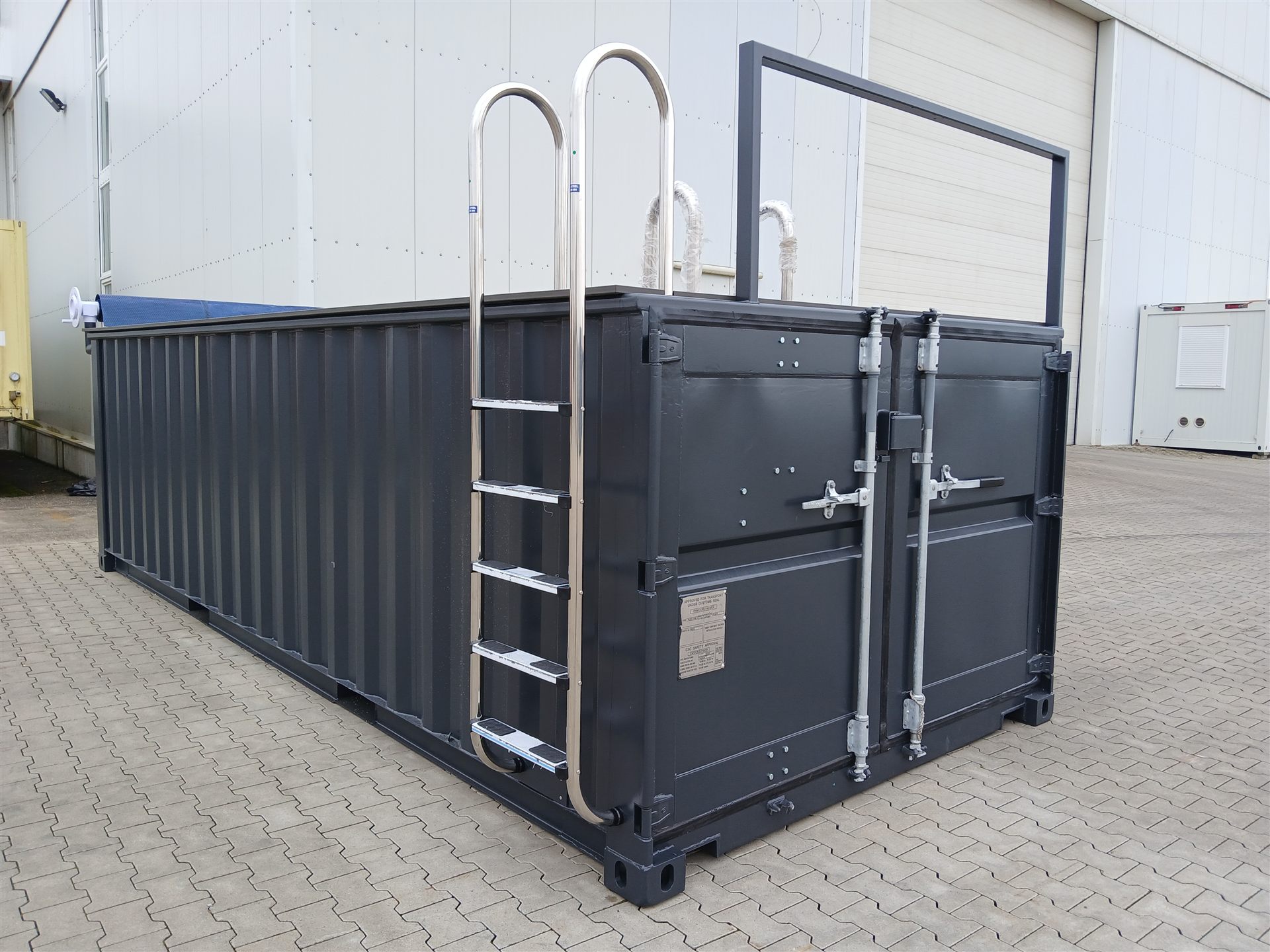 Poolcontainer