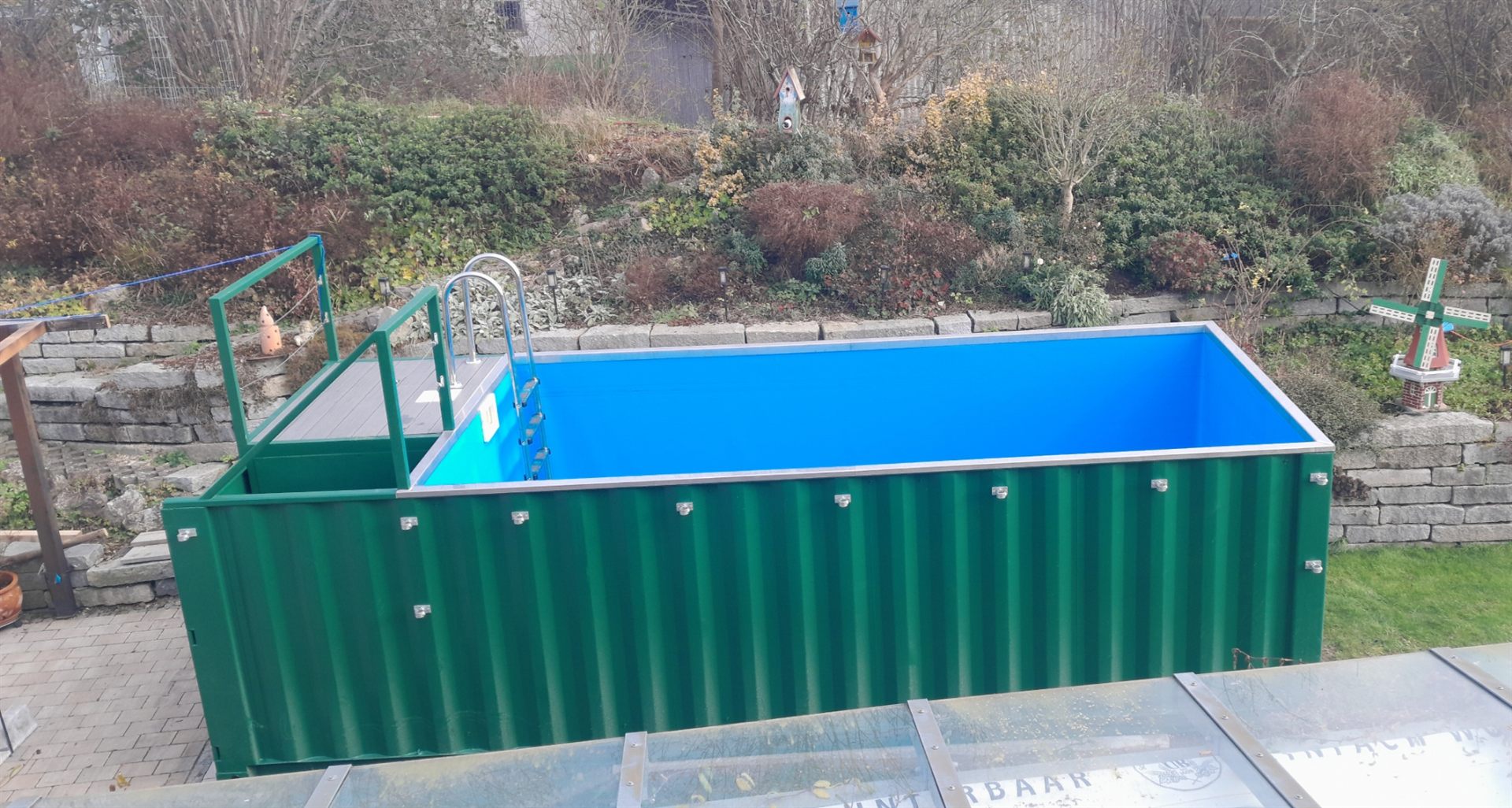 Poolcontainer