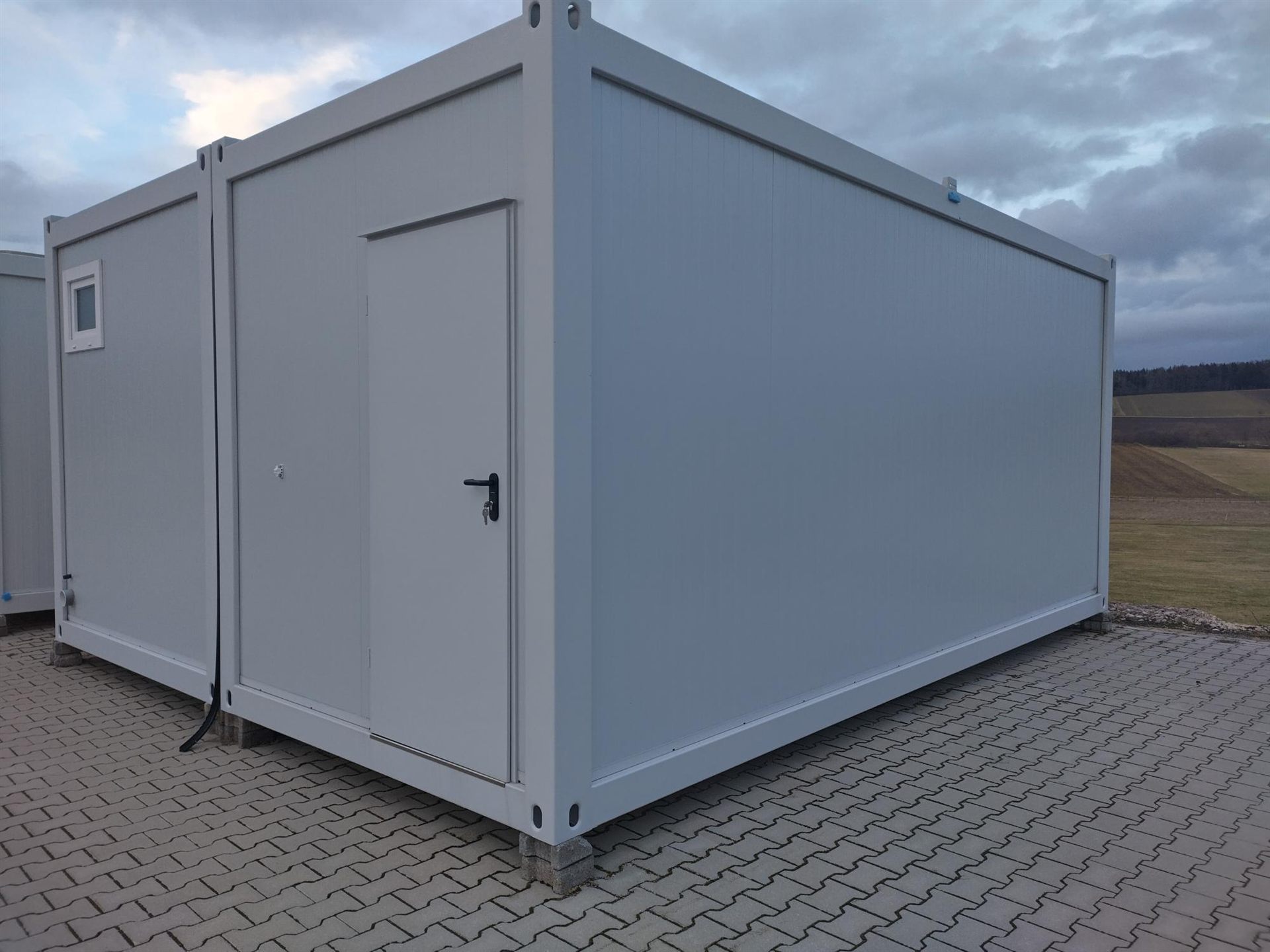 Sanitärcontainer